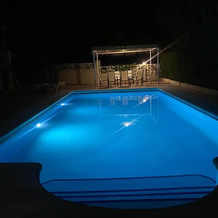 Agradable Con Piscina Y Vistas Al Mar * カルプ