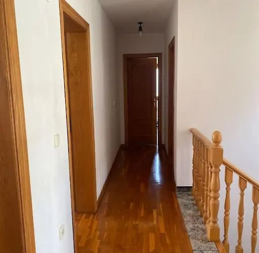 Agradable Con Piscina Y Vistas Al Mar