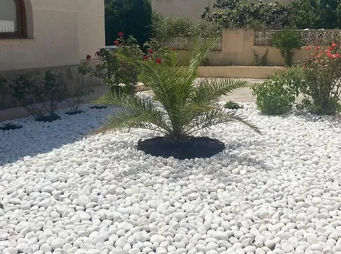 Agradable Con Piscina Y Vistas Al Mar 칼페