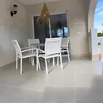 Villa Agradable Con Piscina Y Vistas Al Mar *