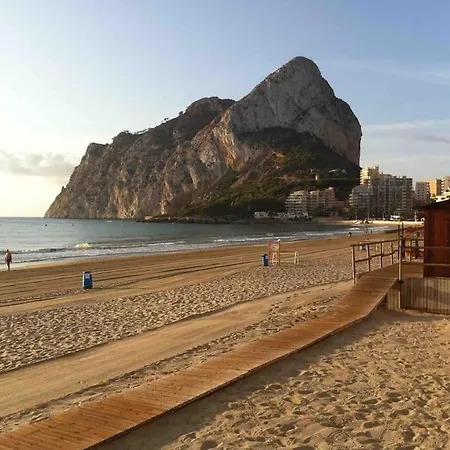 Agradable Con Piscina Y Vistas Al Mar Villa Calpe