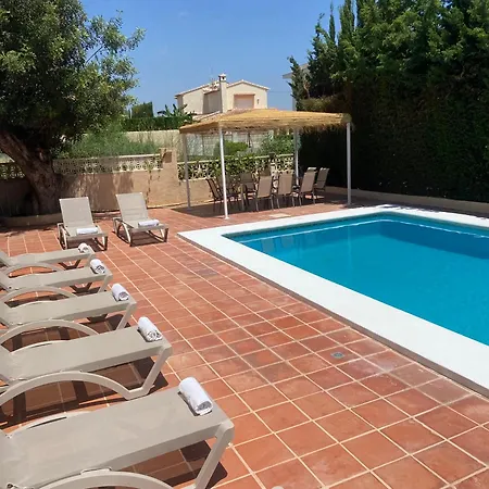 Agradable Con Piscina Y Vistas Al Mar Villa Calp