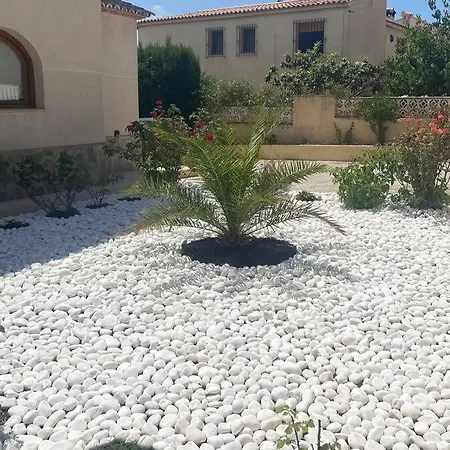 Agradable Con Piscina Y Vistas Al Mar Κάλπε