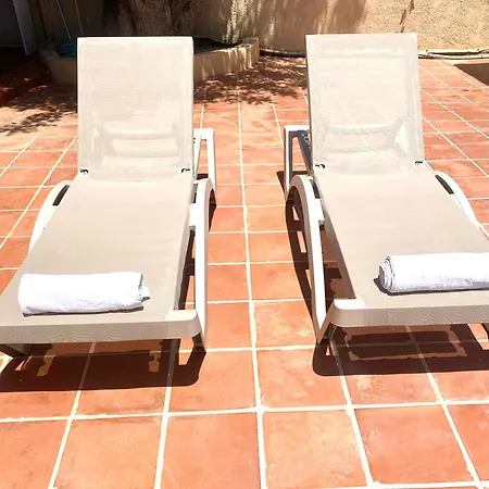 Agradable Con Piscina Y Vistas Al Mar Villa