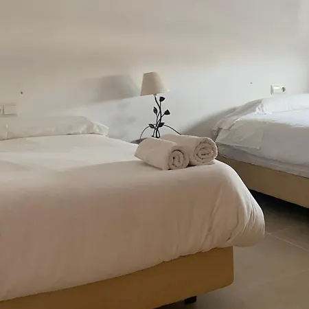 Agradable Con Piscina Y Vistas Al Mar Κάλπε